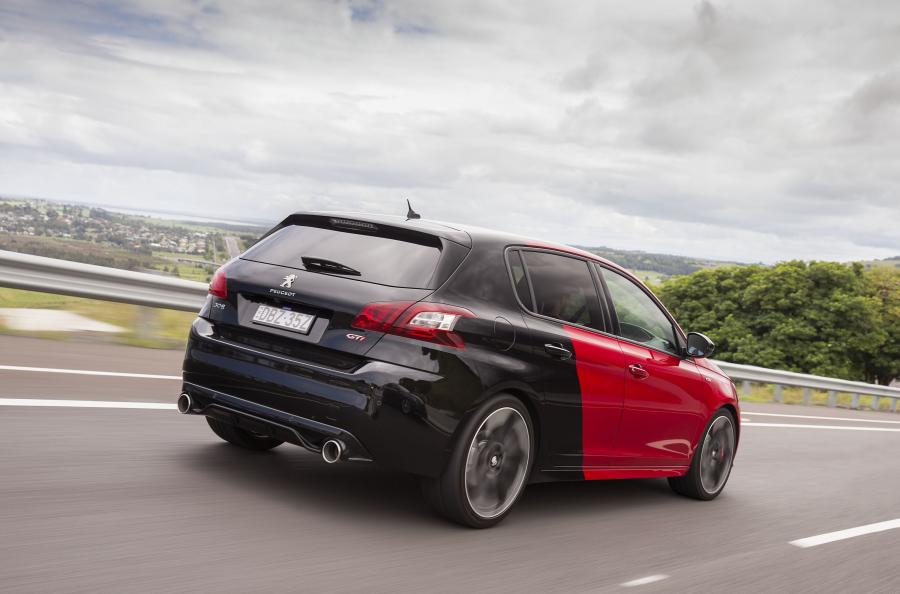  Peugeot 308 GTi 2016 года  (AU) (фото 21 из 30)